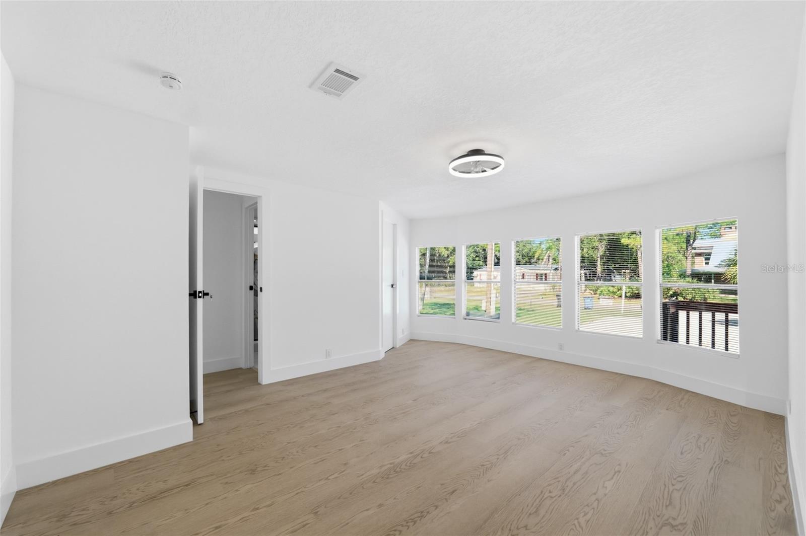 8036 S MEADOWVIEW CIR, Tampa, FL 33625