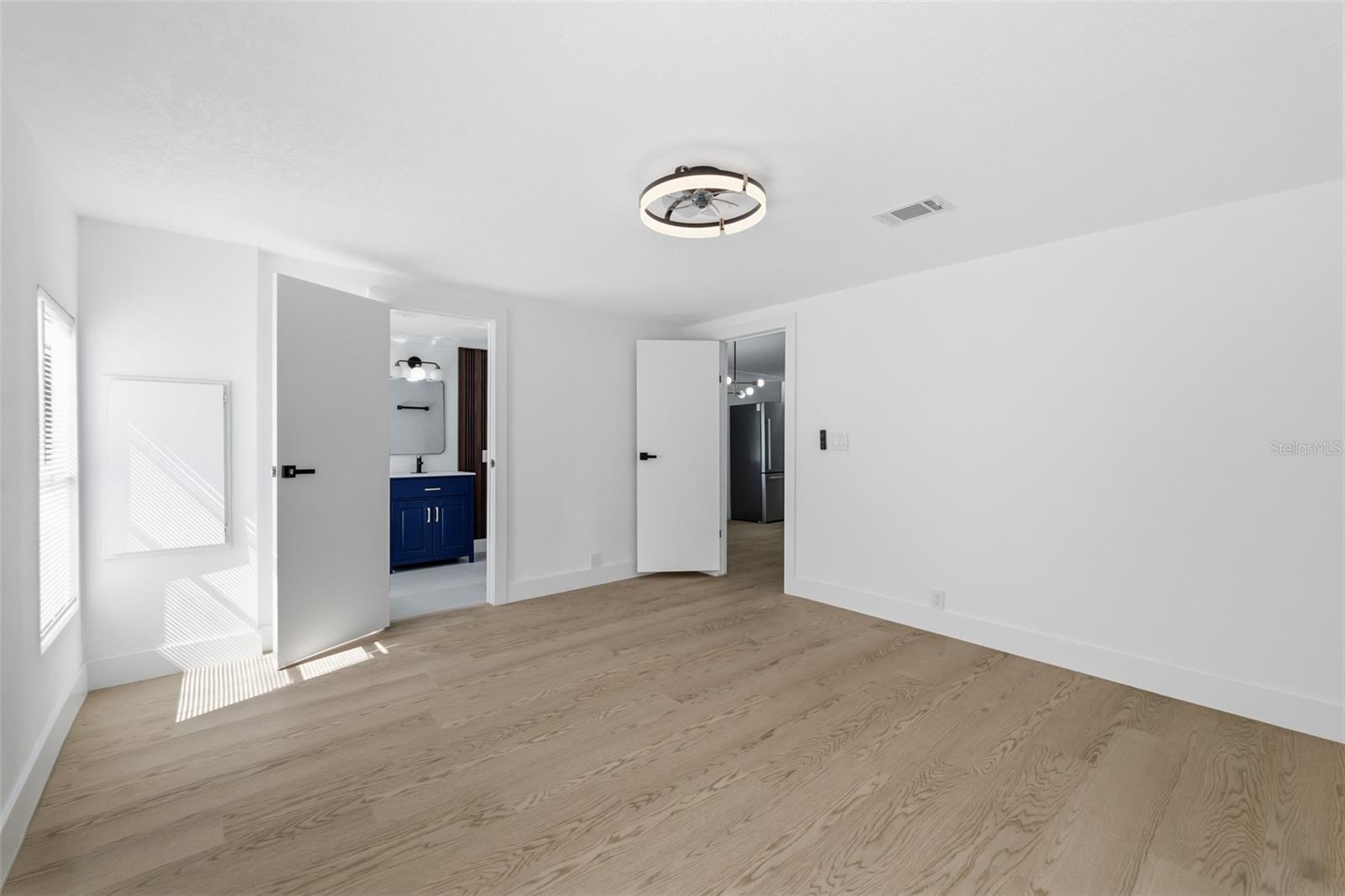 8036 S MEADOWVIEW CIR, Tampa, FL 33625