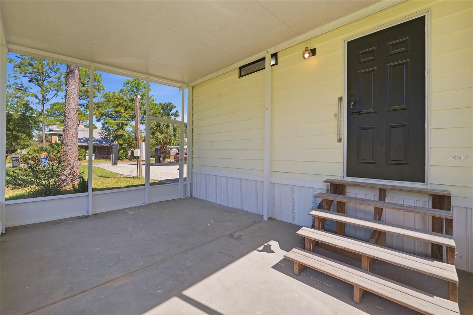 8036 S MEADOWVIEW CIR, Tampa, FL 33625