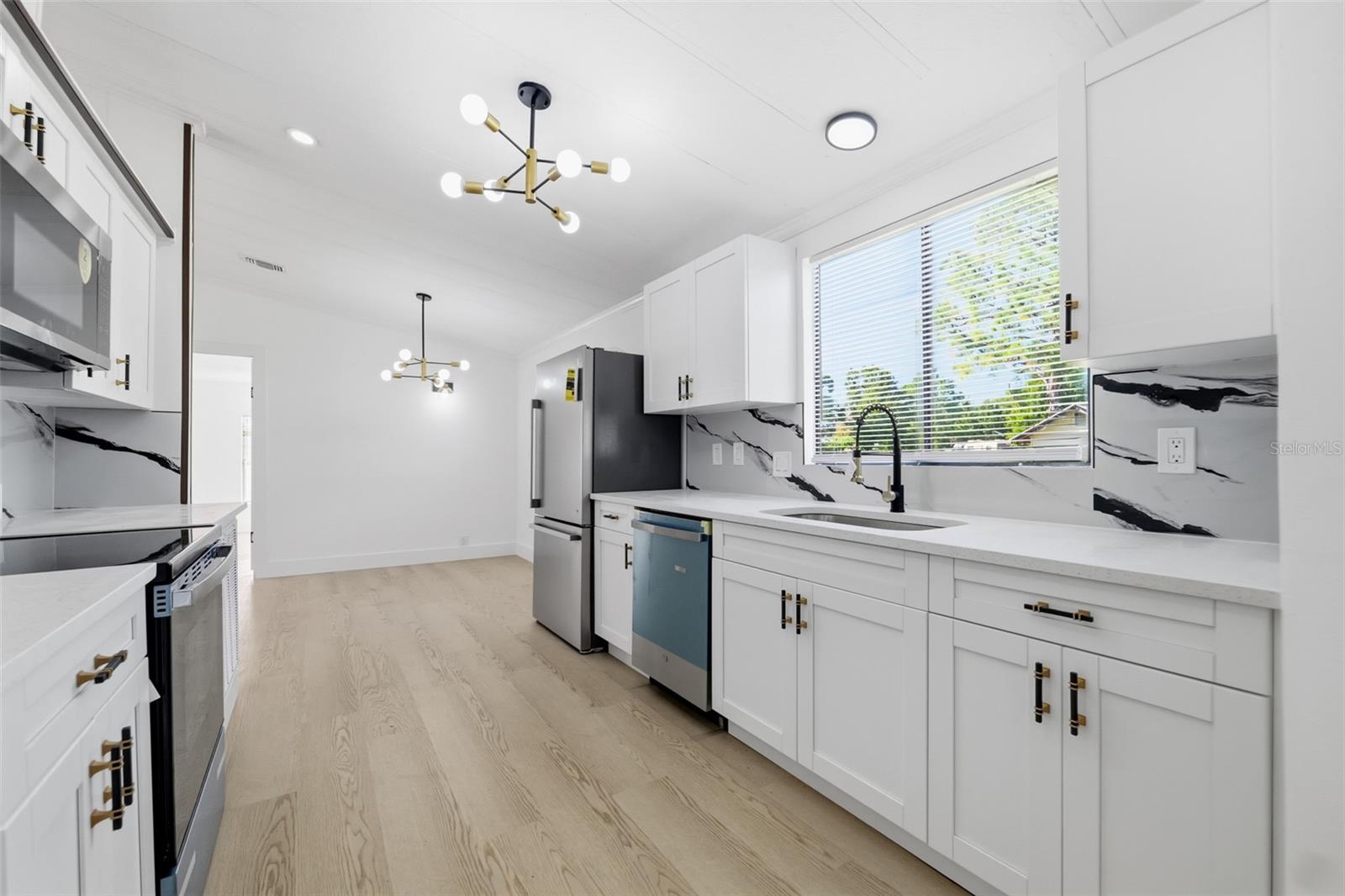 8036 S MEADOWVIEW CIR, Tampa, FL 33625