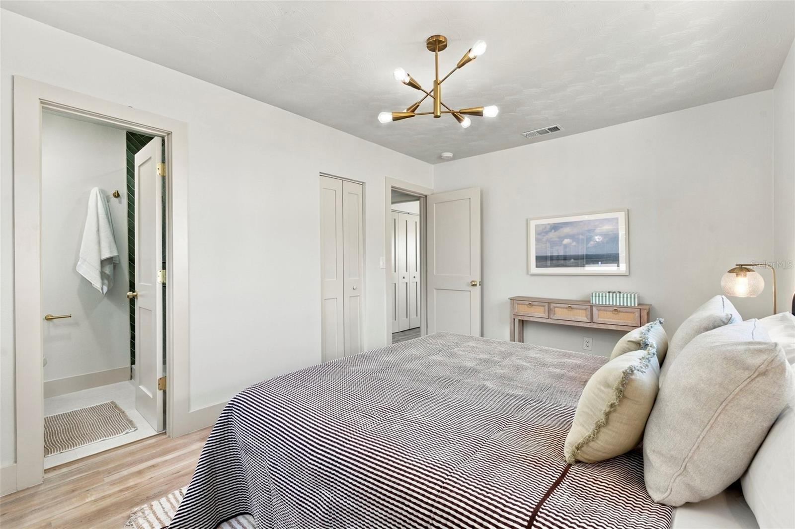 1405 ARDEN AVENUE, Clearwater, FL 33755
