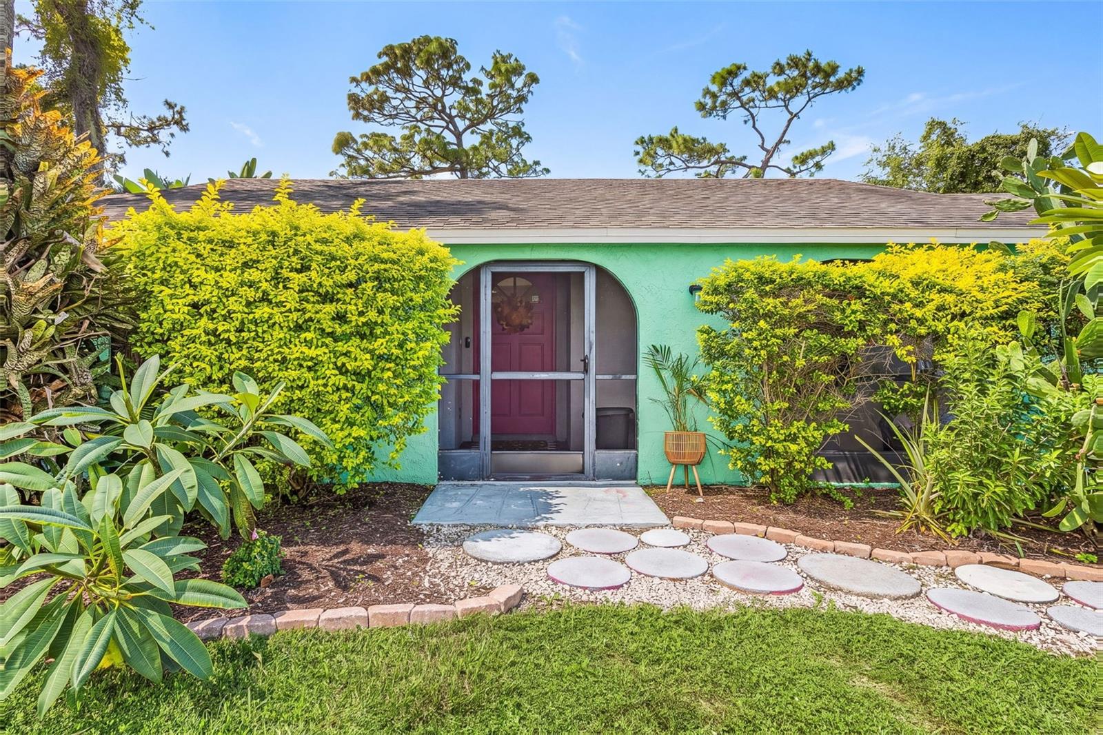184 KARLOW AVENUE, Lehigh Acres, FL 33974