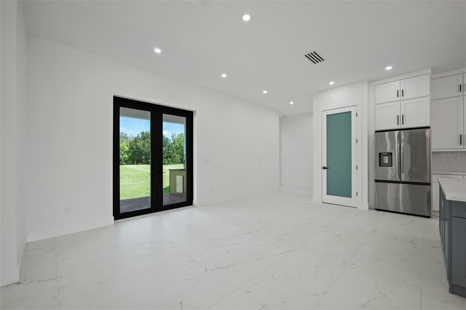 14080 SYDNEY ROAD, Dover, FL 33527