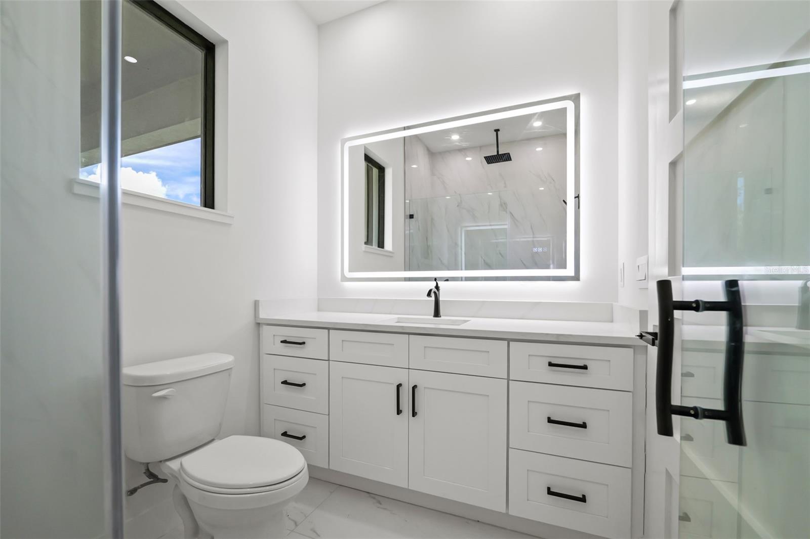 2nd bathroom