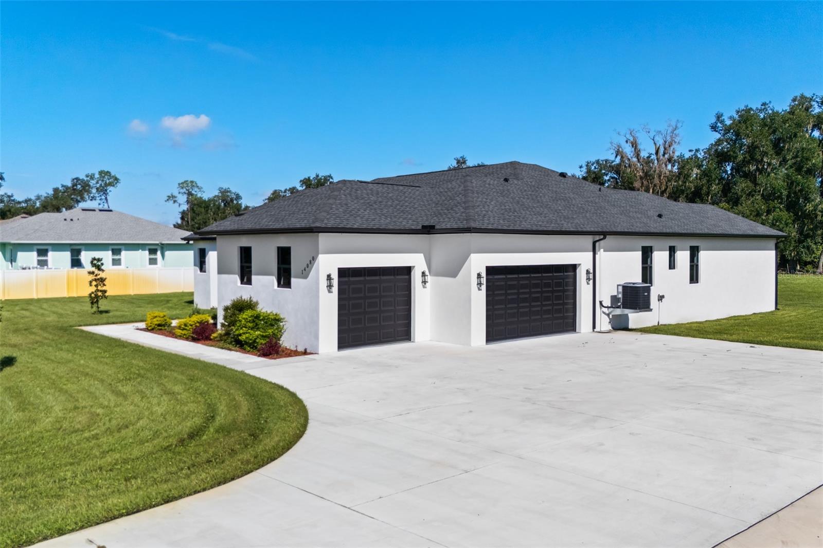 3 car garage