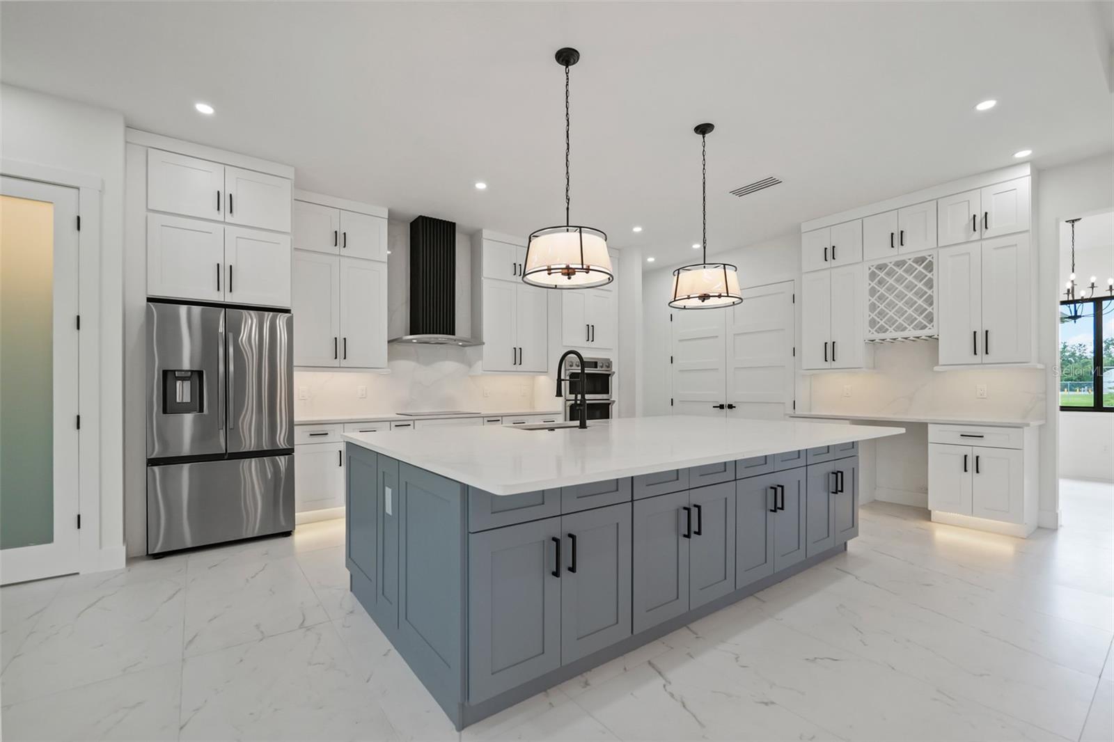 14080 SYDNEY ROAD, Dover, FL 33527