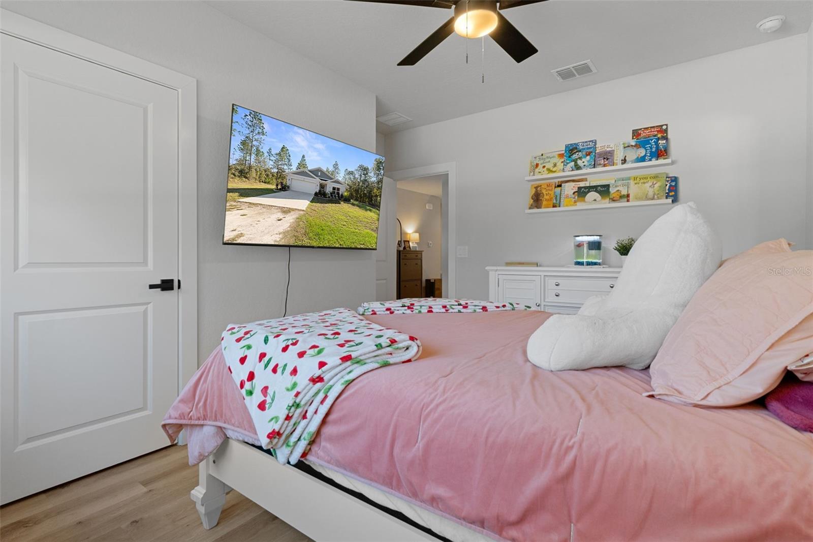 16204 MALDEN ROAD, Weeki Wachee, FL 34614