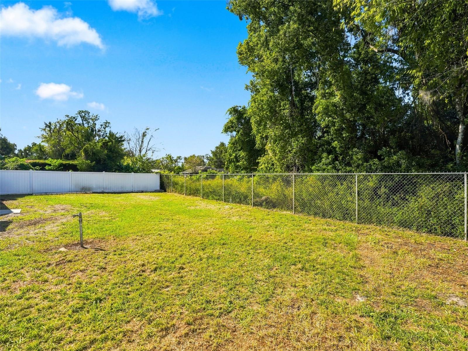 318 NE 4TH STREET, Webster, FL 33597