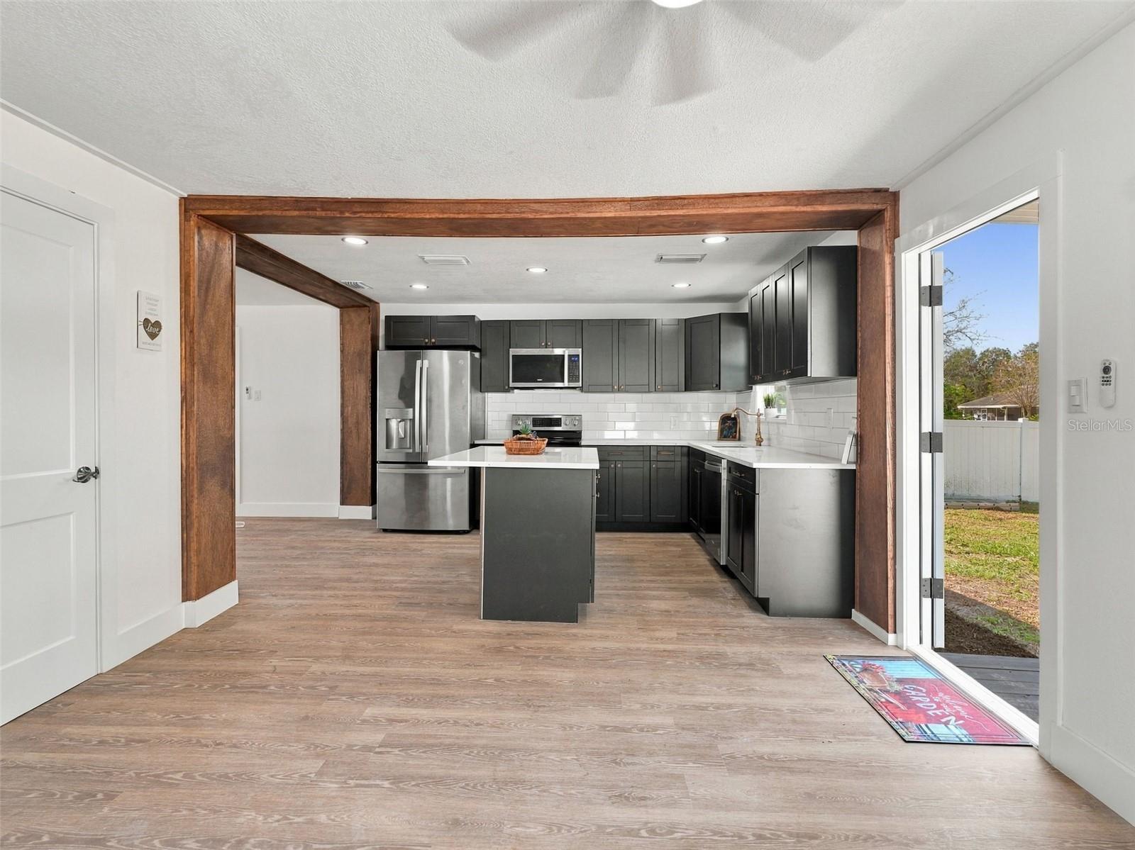 318 NE 4TH STREET, Webster, FL 33597