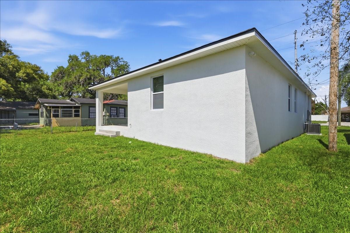 1305 E PARKER STREET, Lakeland, FL 33801
