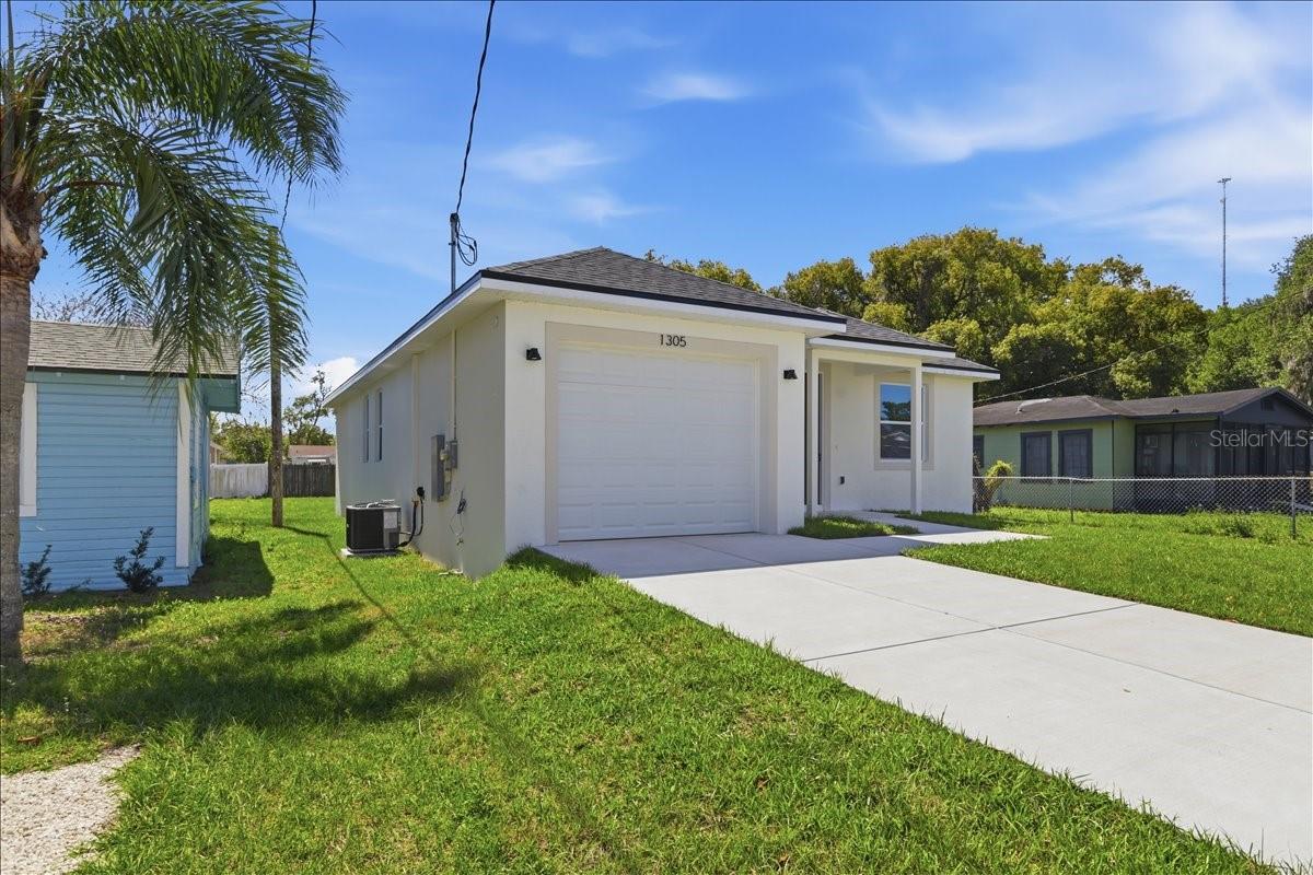 1305 E PARKER STREET, Lakeland, FL 33801