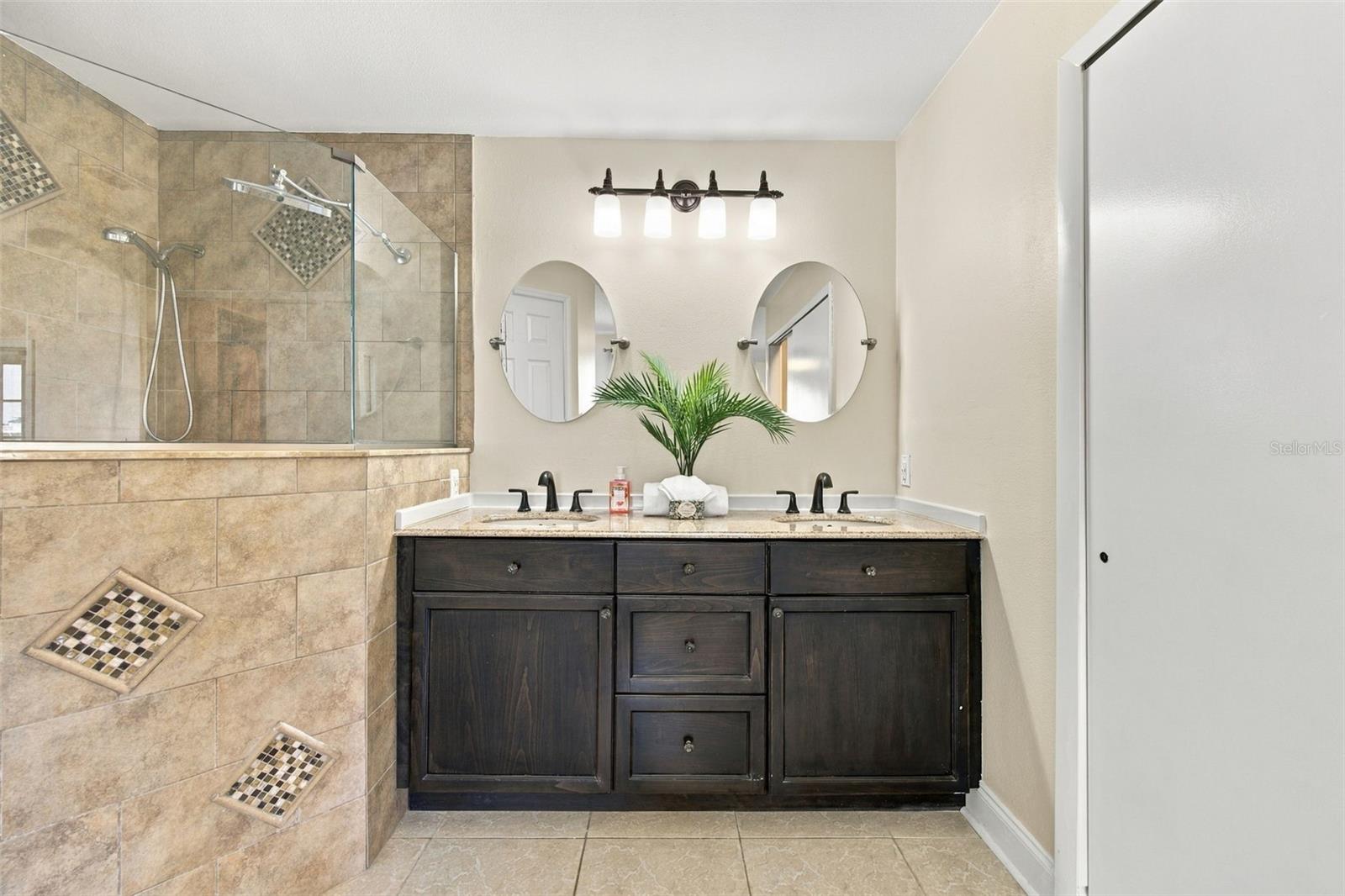 primary en-suite