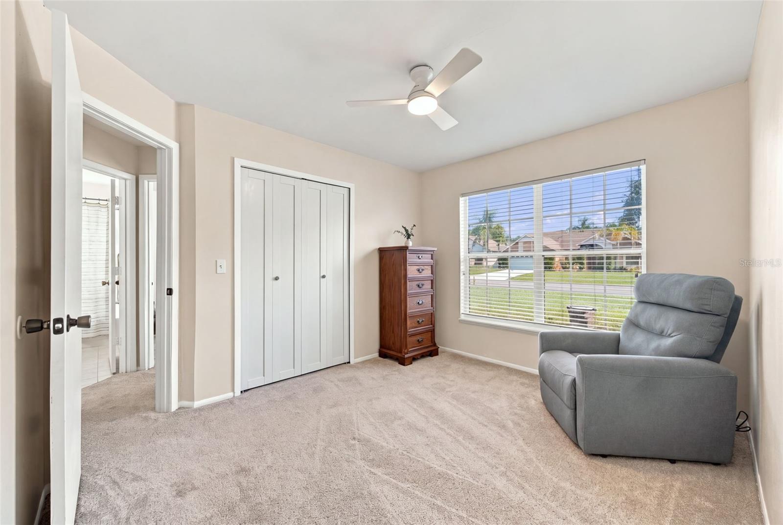 2nd bedroom