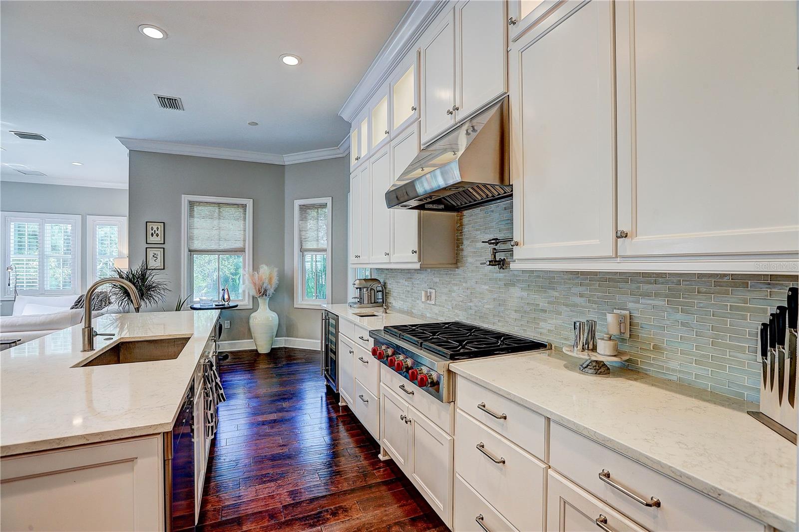 4621 W SAN JOSE STREET, Tampa, FL 33629