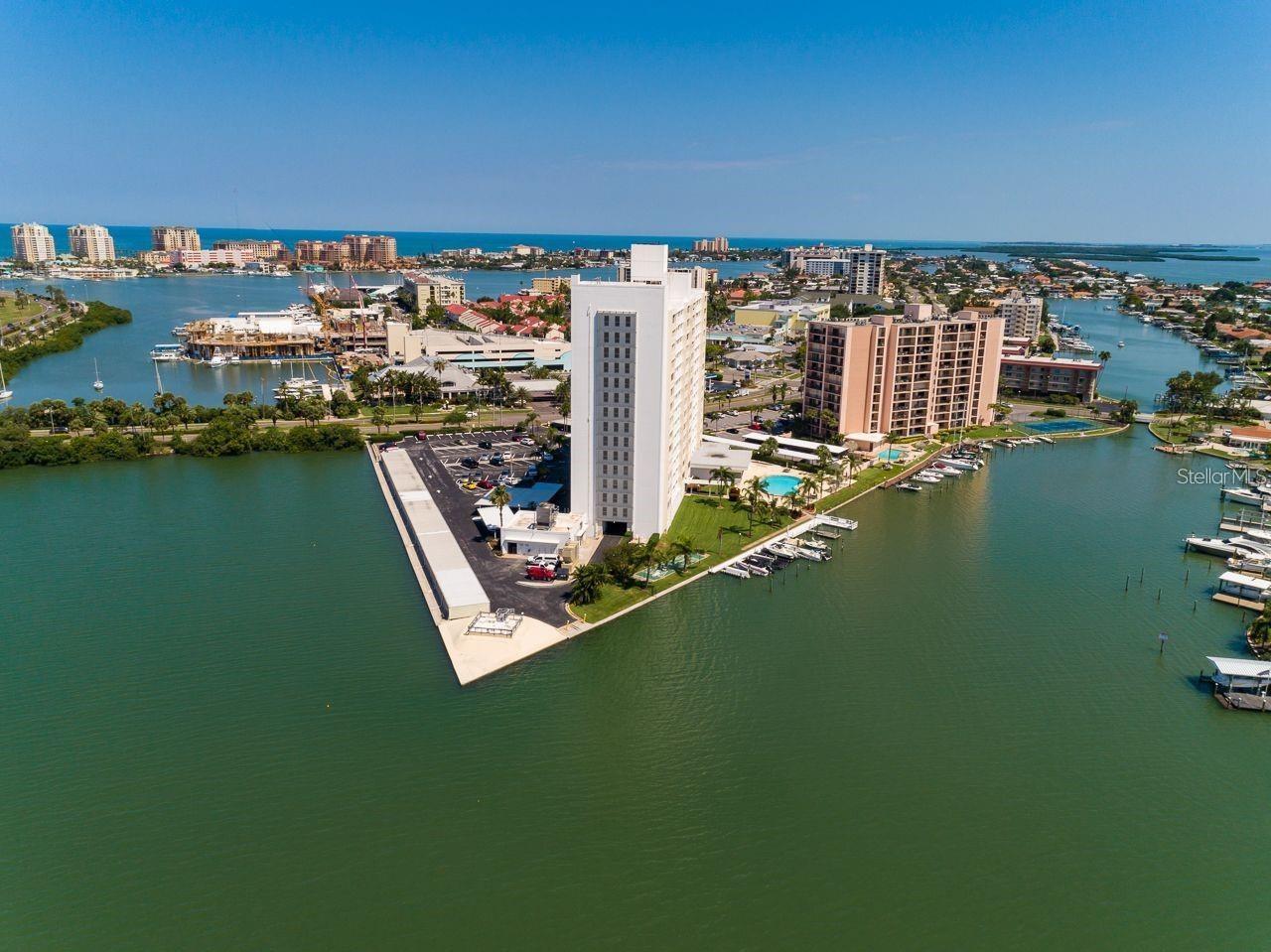 31 ISLAND WAY, #1507, Clearwater Beach, FL 33767