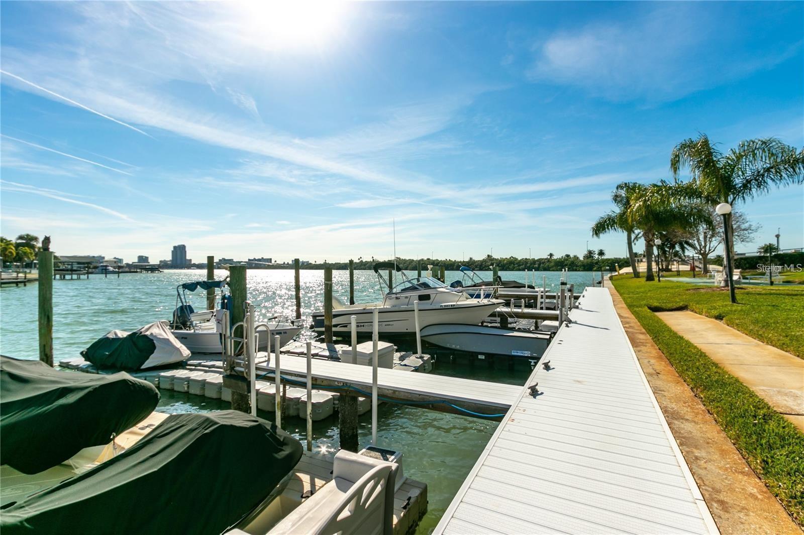 31 ISLAND WAY, #1507, Clearwater Beach, FL 33767