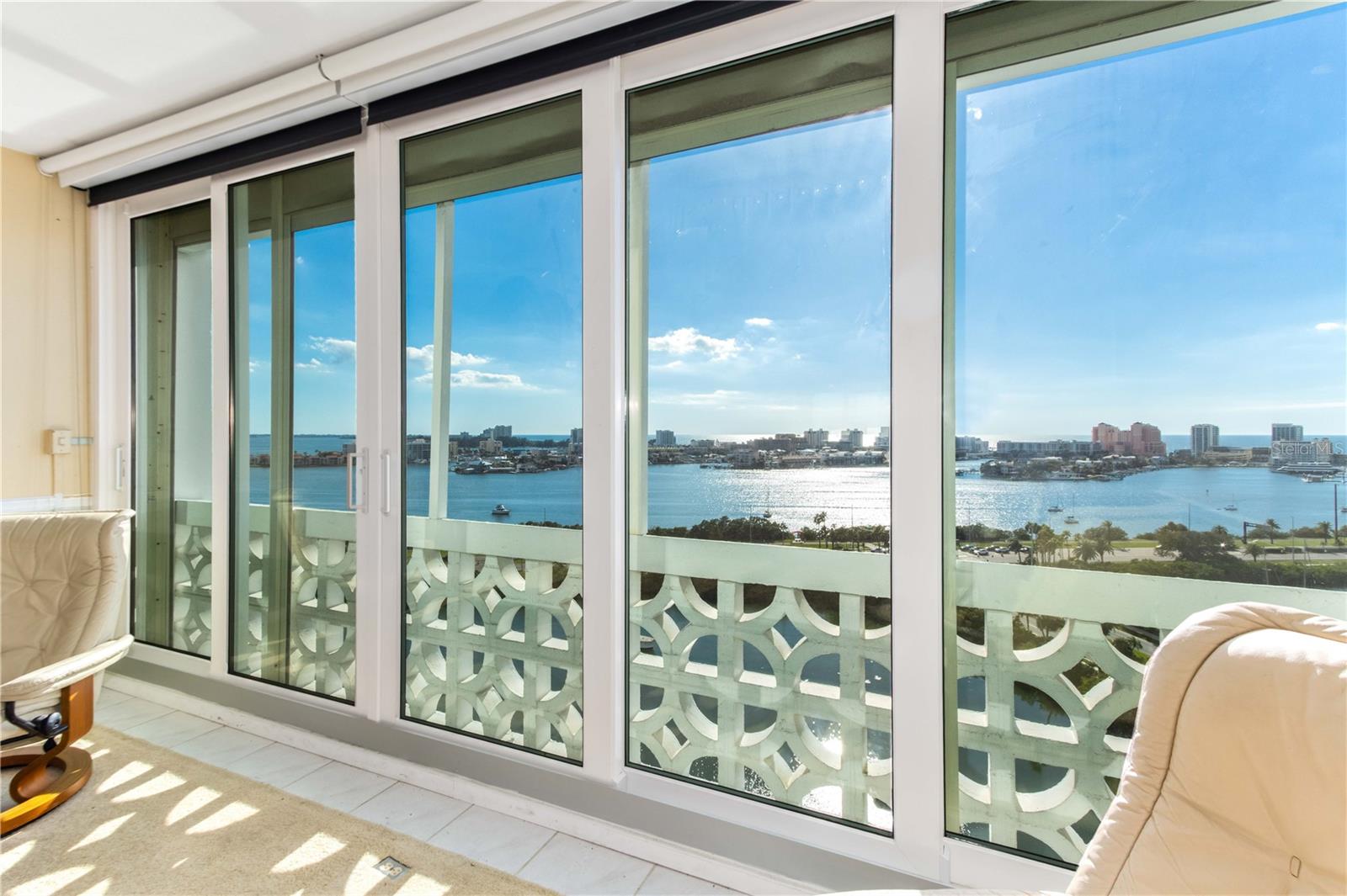 31 ISLAND WAY, #1507, Clearwater Beach, FL 33767