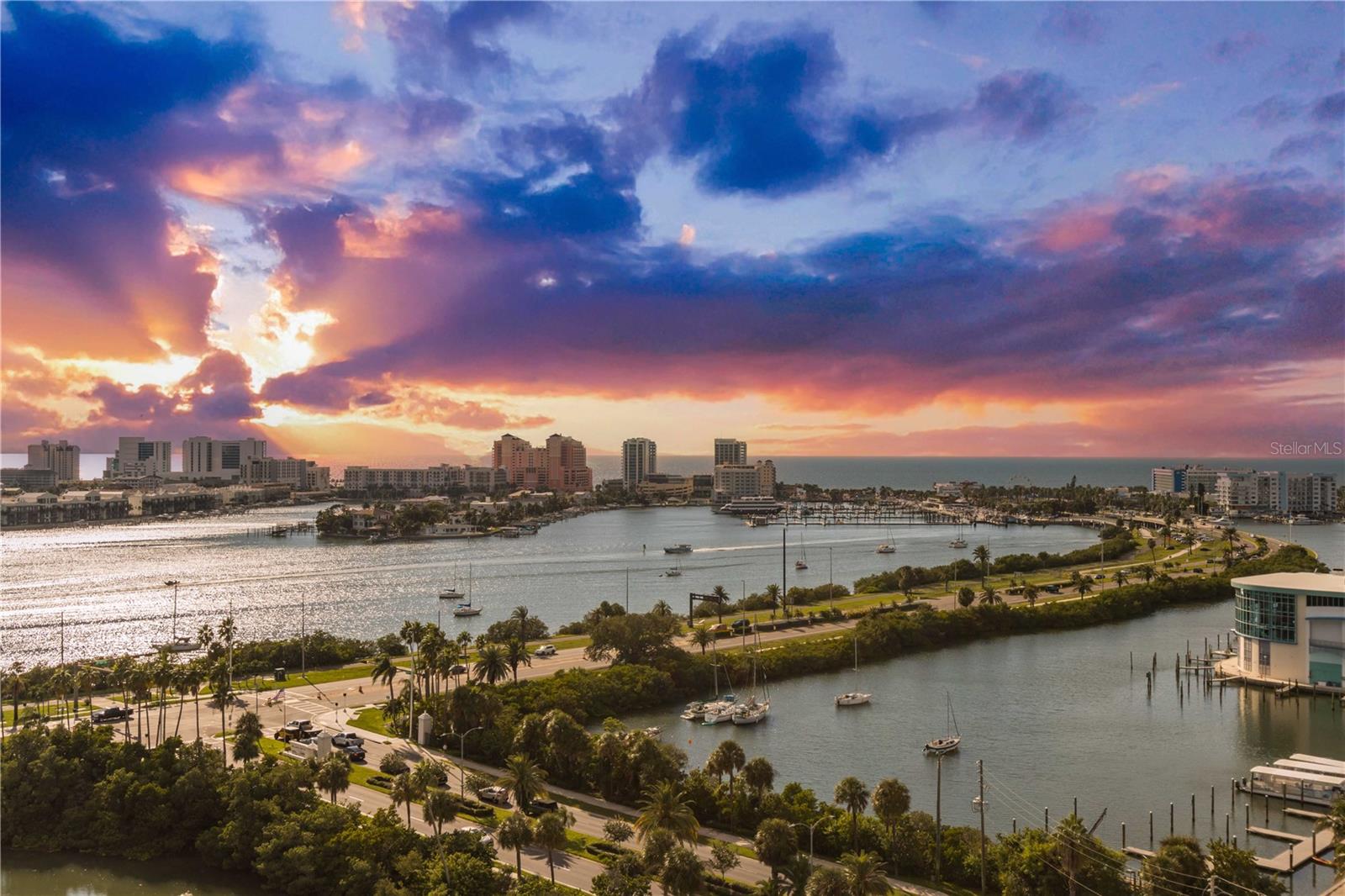 31 ISLAND WAY, #1507, Clearwater Beach, FL 33767