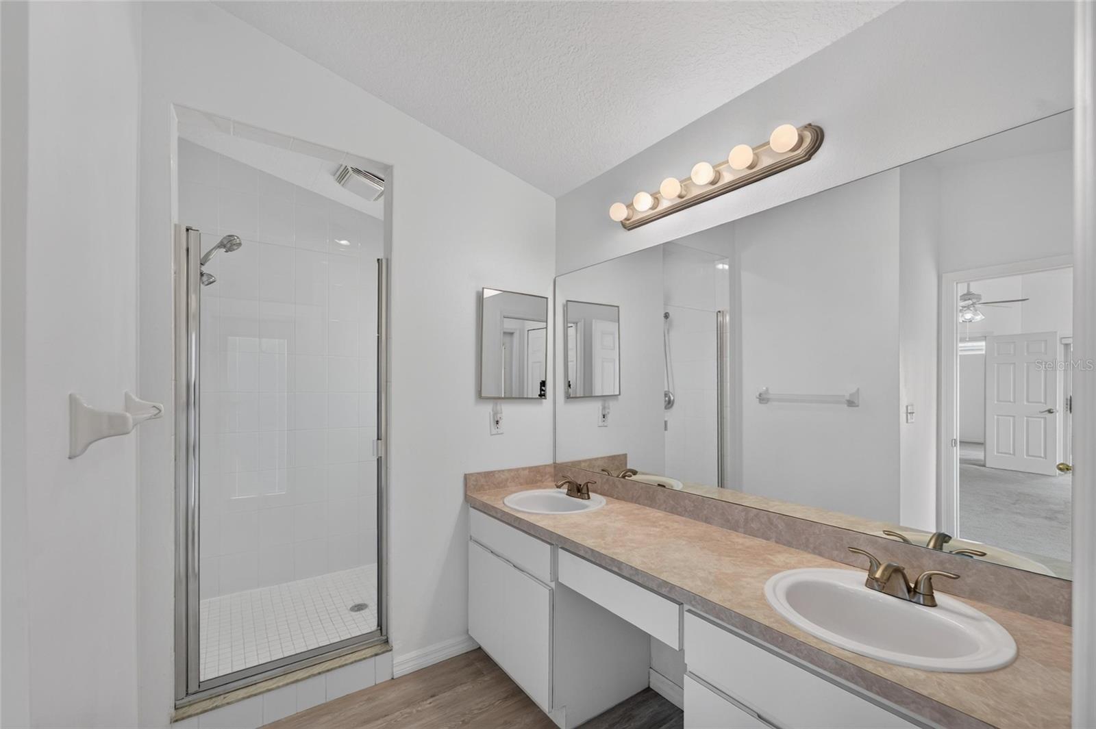 1514 ORACLE DRIVE, Ruskin, FL 33573