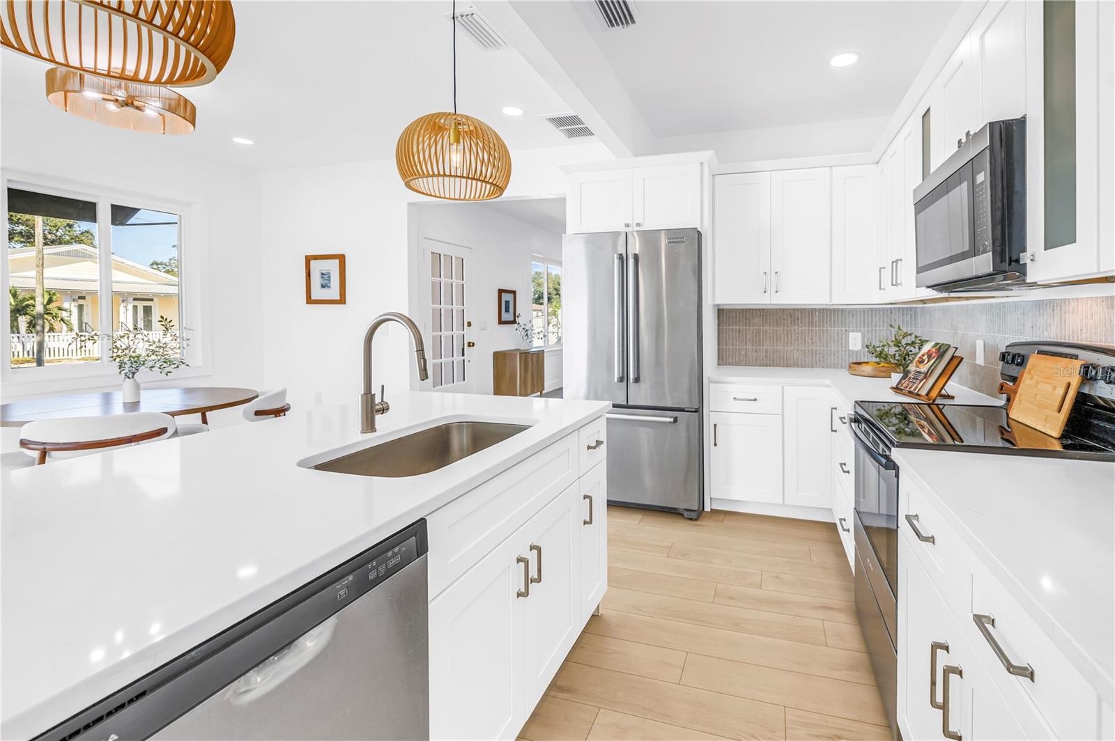 3620 2ND AVENUE N, St Petersburg, FL 33713