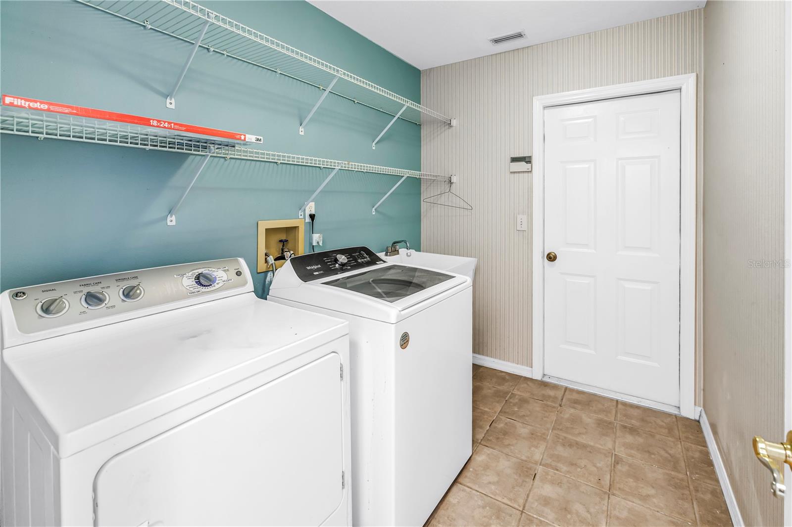 18520 SUNWARD LAKE PLACE, Lutz, FL 33549