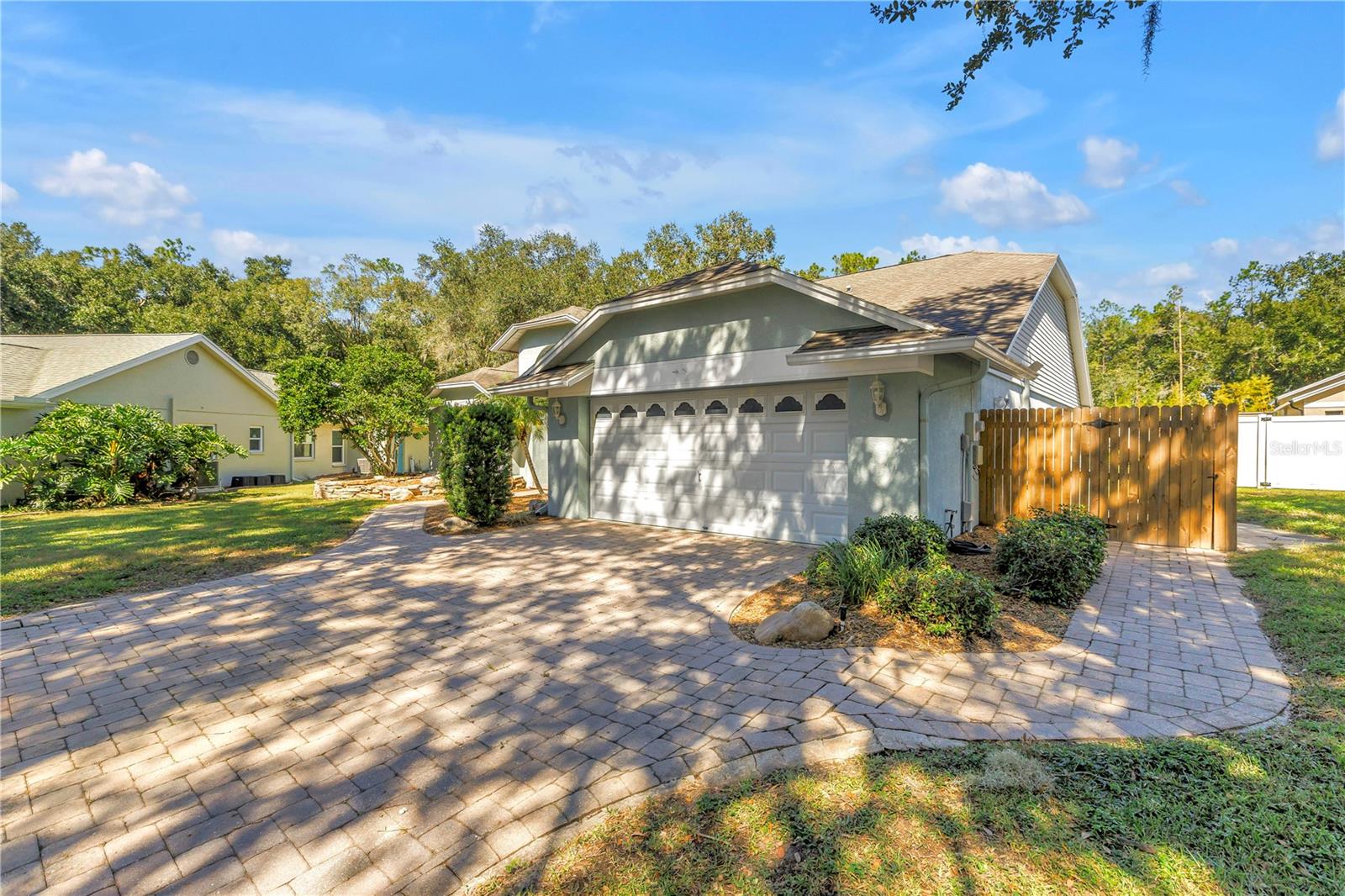 18520 SUNWARD LAKE PLACE, Lutz, FL 33549