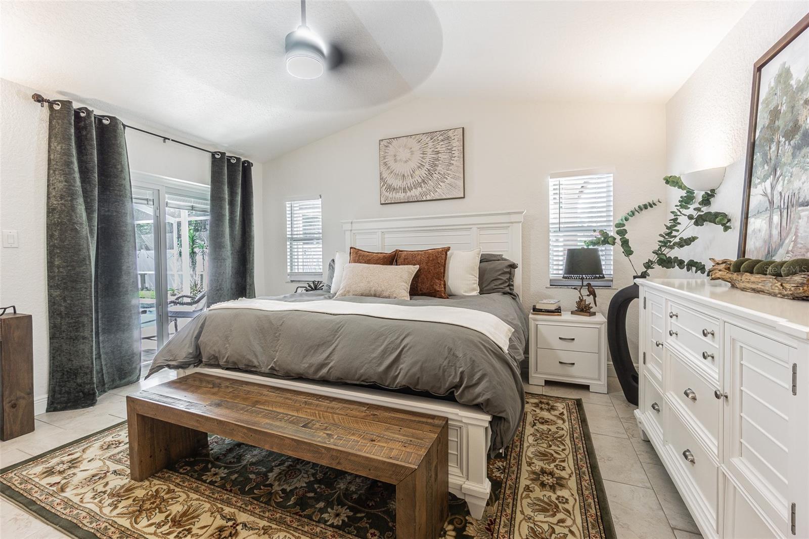 1362 ROBINSON DRIVE, St Petersburg, FL 33710