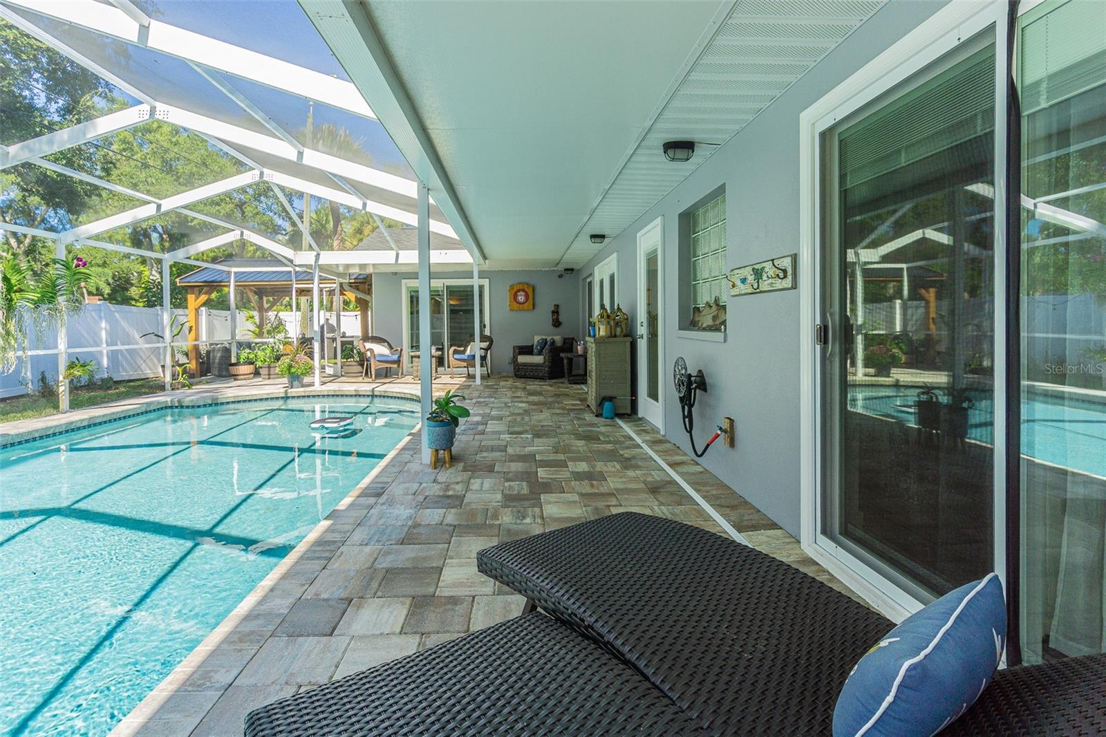 1362 ROBINSON DRIVE, St Petersburg, FL 33710
