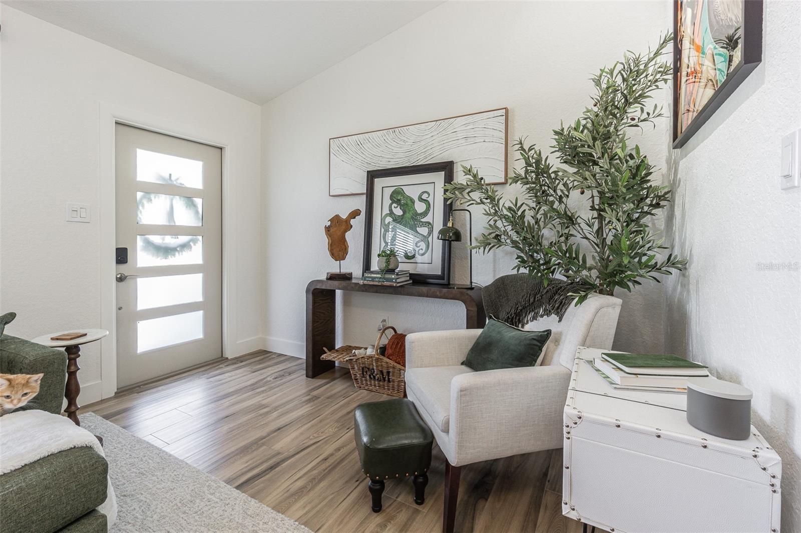 1362 ROBINSON DRIVE, St Petersburg, FL 33710