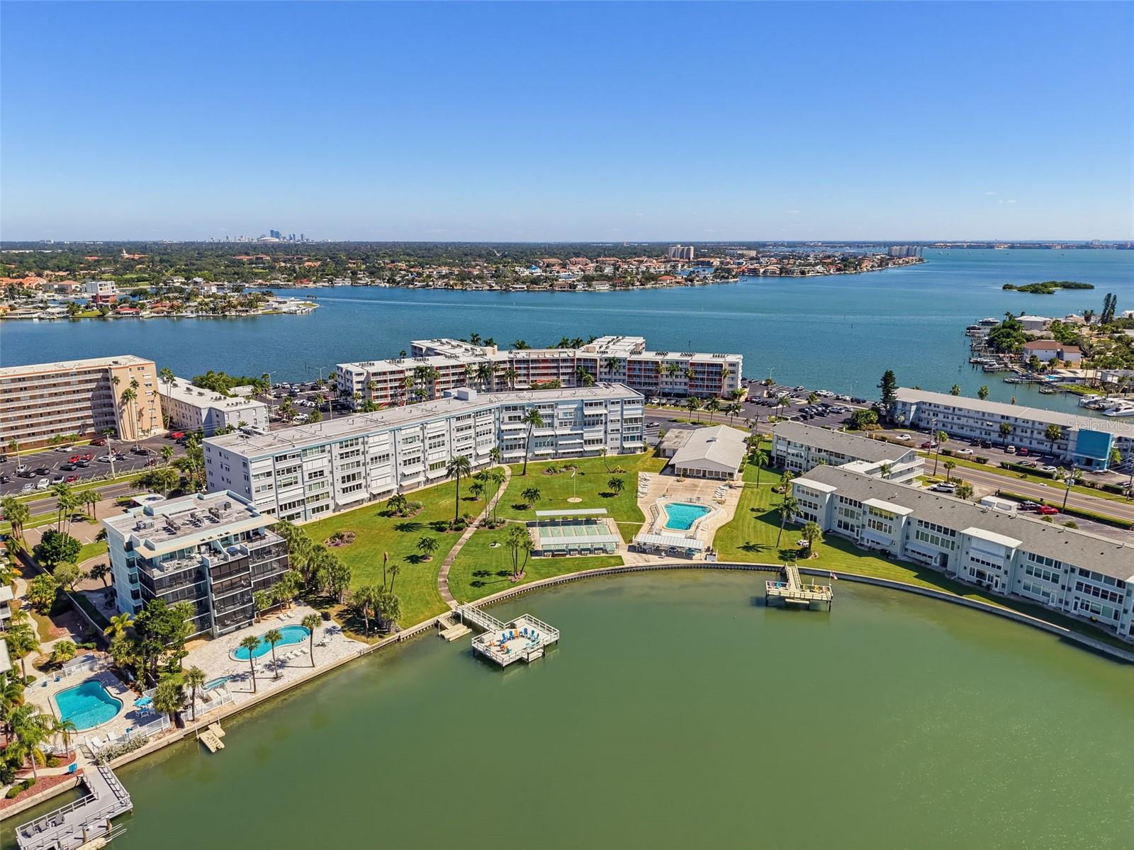 1868 SHORE DRIVE S, #511, South Pasadena, FL 33707