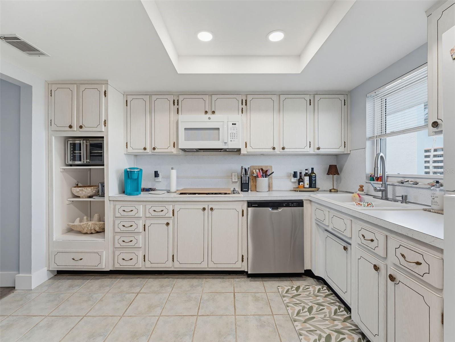 1868 SHORE DRIVE S, #511, South Pasadena, FL 33707