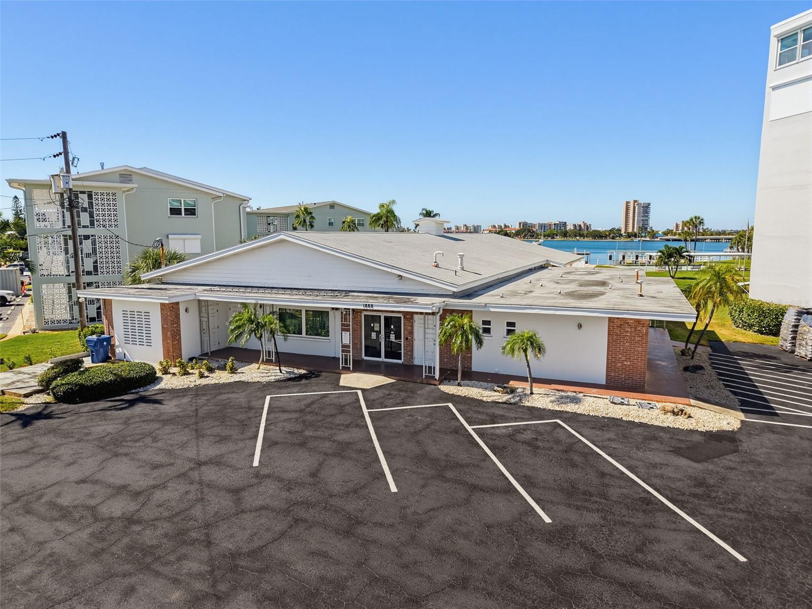 1868 SHORE DRIVE S, #511, South Pasadena, FL 33707