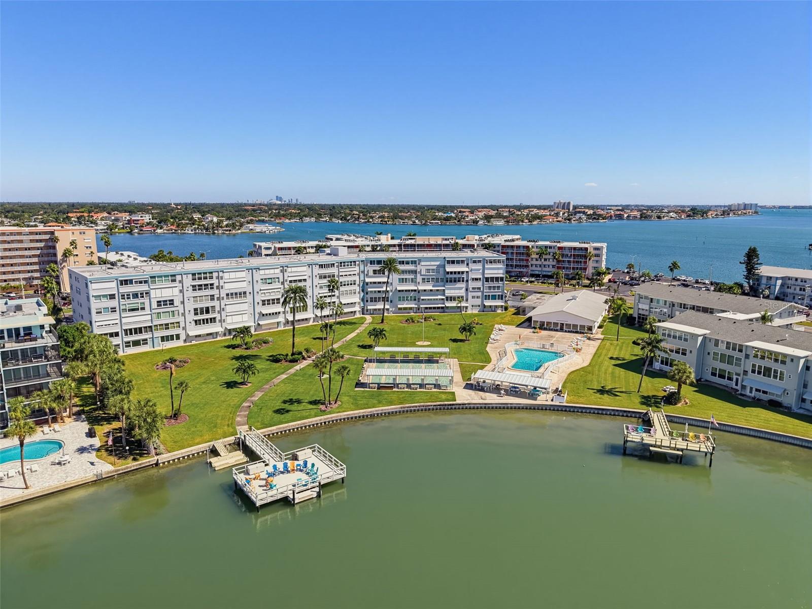 1868 SHORE DRIVE S, #511, South Pasadena, FL 33707