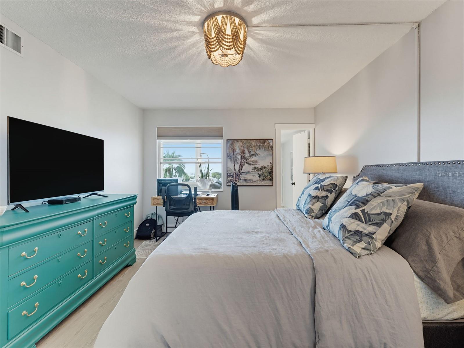 1868 SHORE DRIVE S, #511, South Pasadena, FL 33707