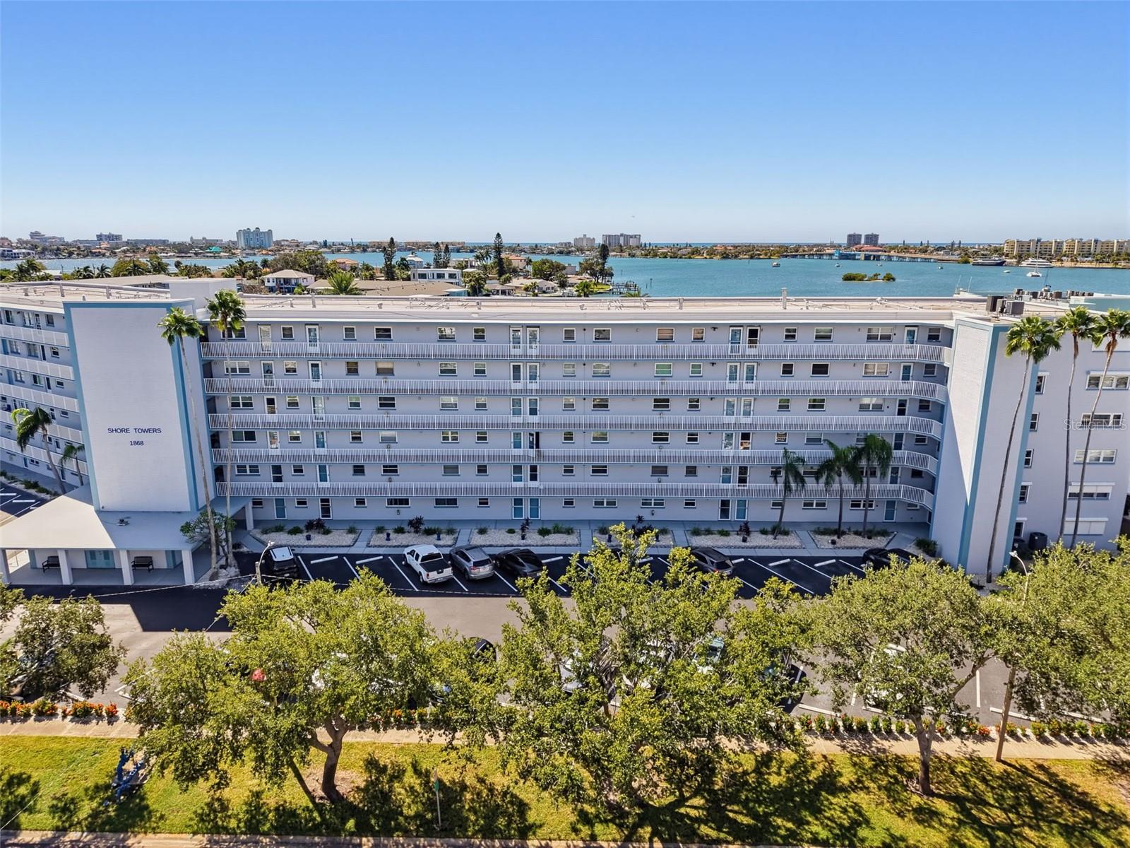 1868 SHORE DRIVE S, #511, South Pasadena, FL 33707