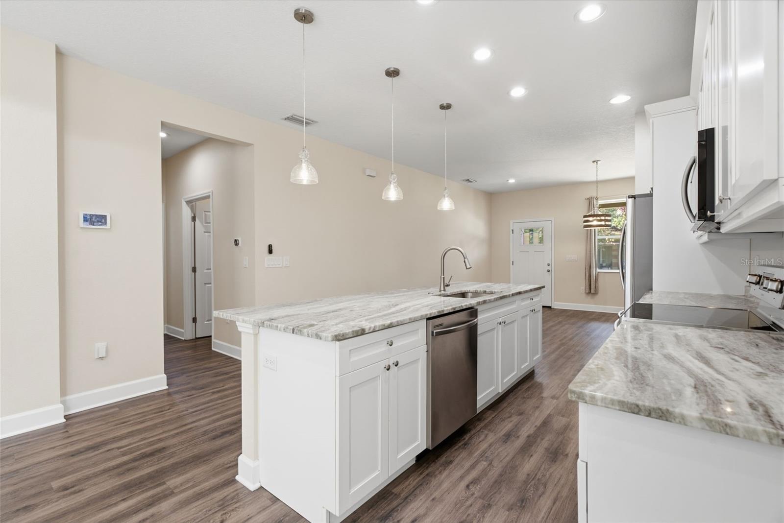 10118 N BROOKS STREET, Tampa, FL 33612