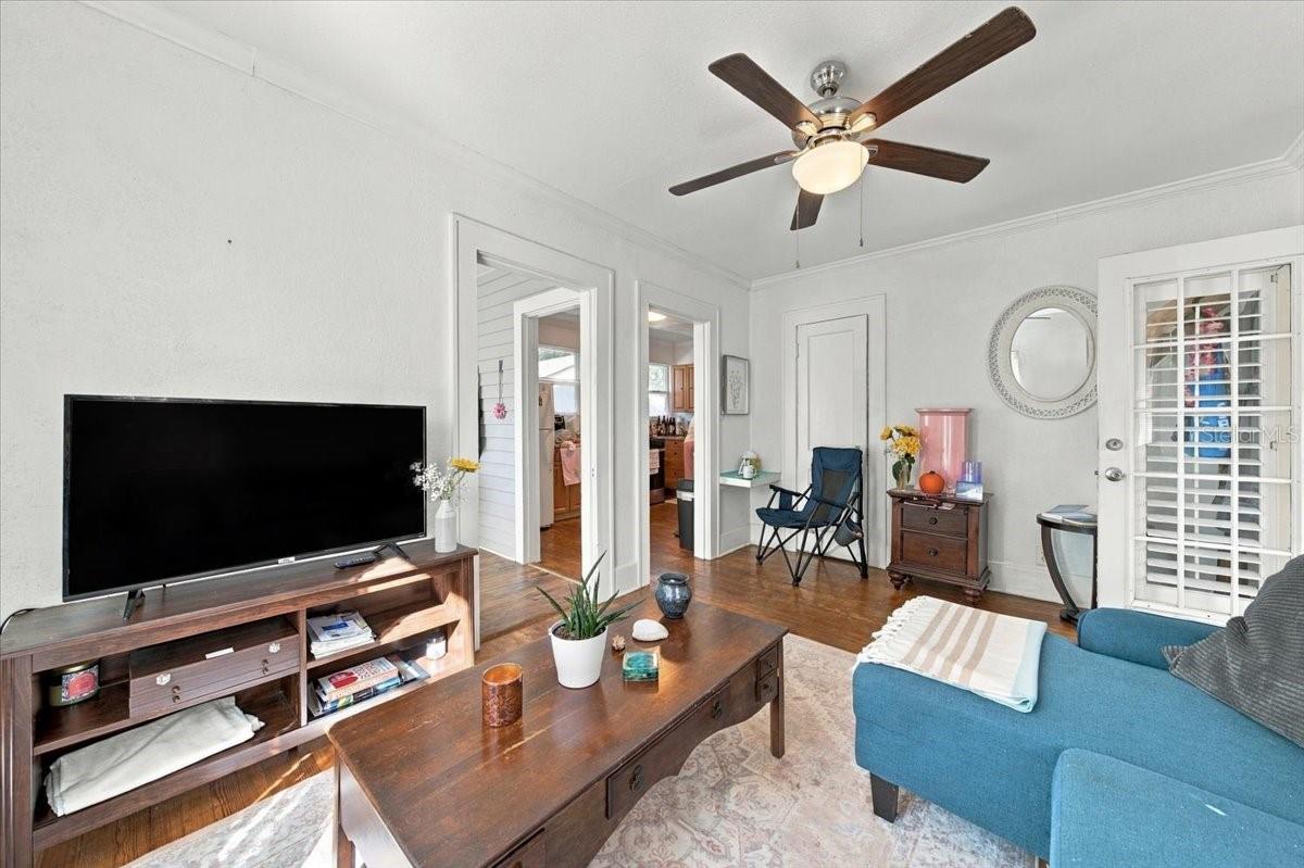 244 21ST AVENUE N, St Petersburg, FL 33704