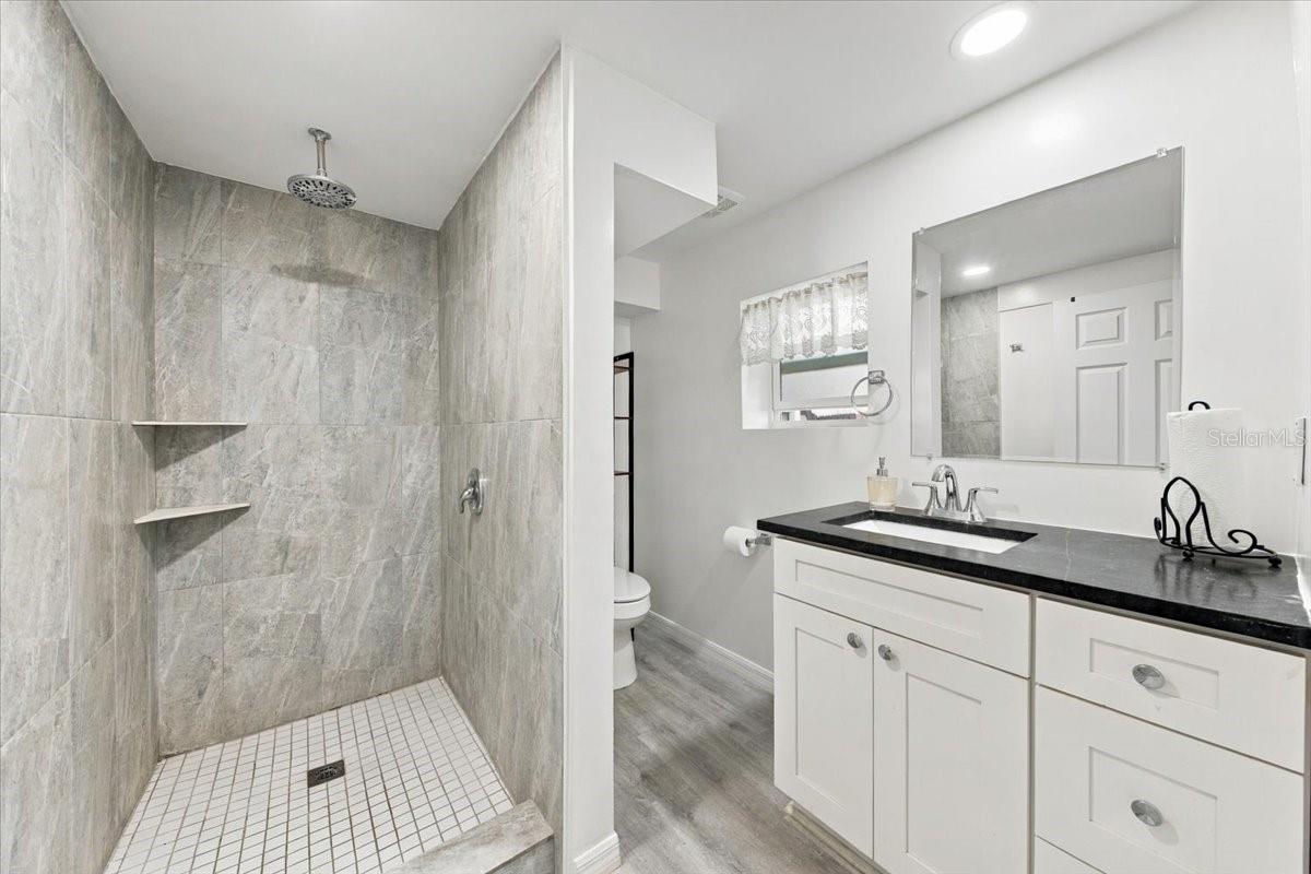 244 21ST AVENUE N, St Petersburg, FL 33704 244 21ST AVENUE N, St Petersburg, FL 33704