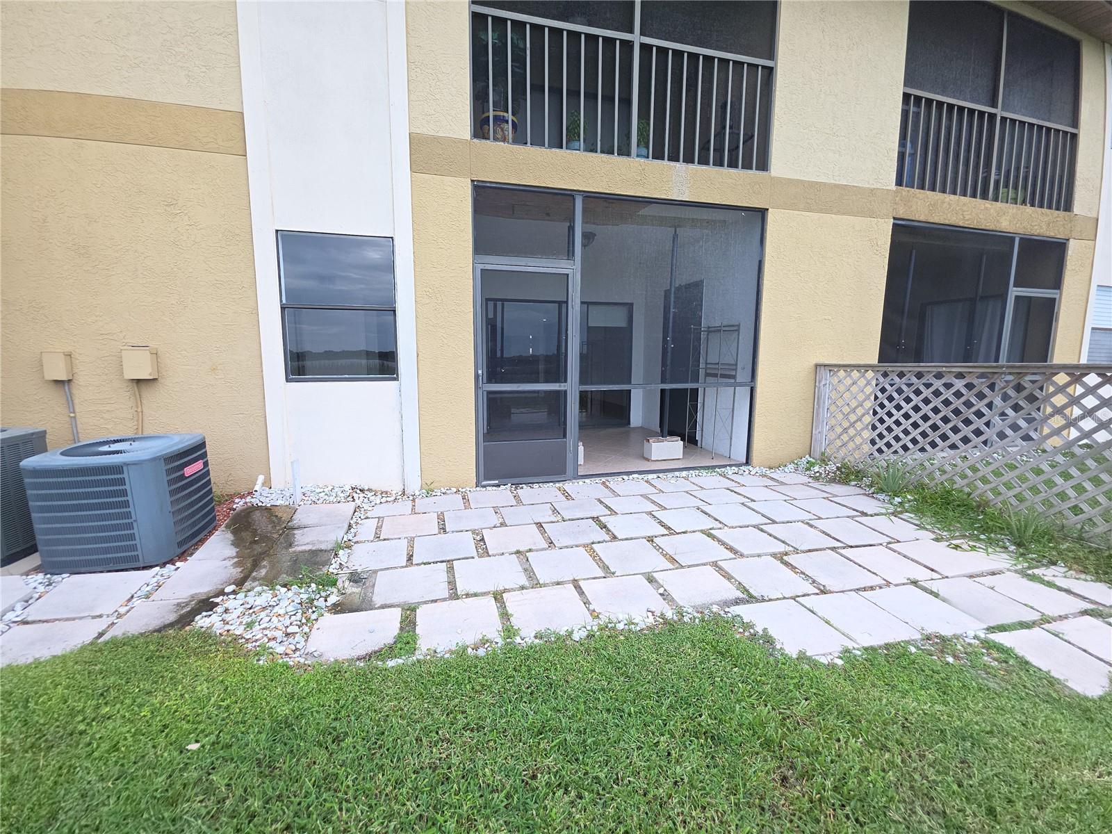 10103 SAILWINDS BOULEVARD N, #102, Largo, FL 33773
