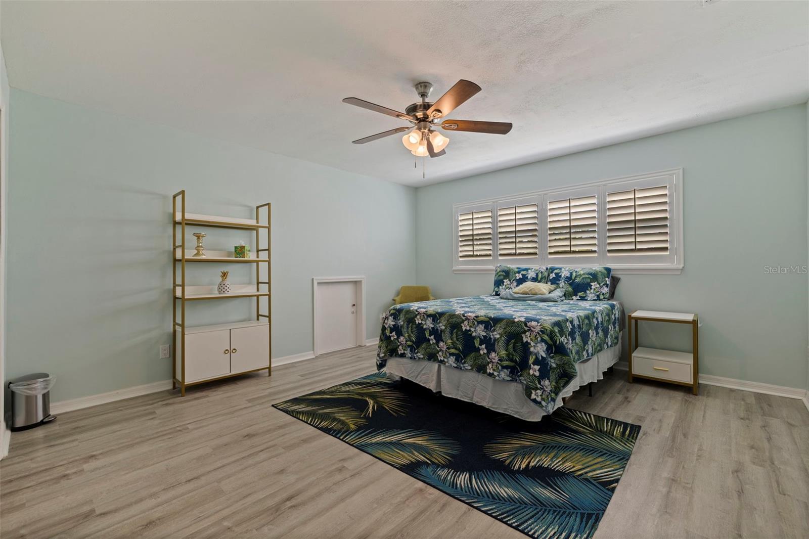 7938 HARWOOD ROAD, Seminole, FL 33777
