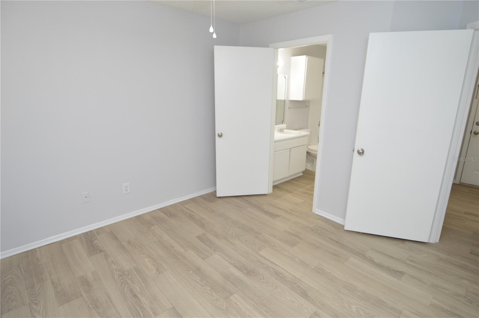 8647 MALLARD RESERVE DRIVE, #202, Tampa, FL 33614