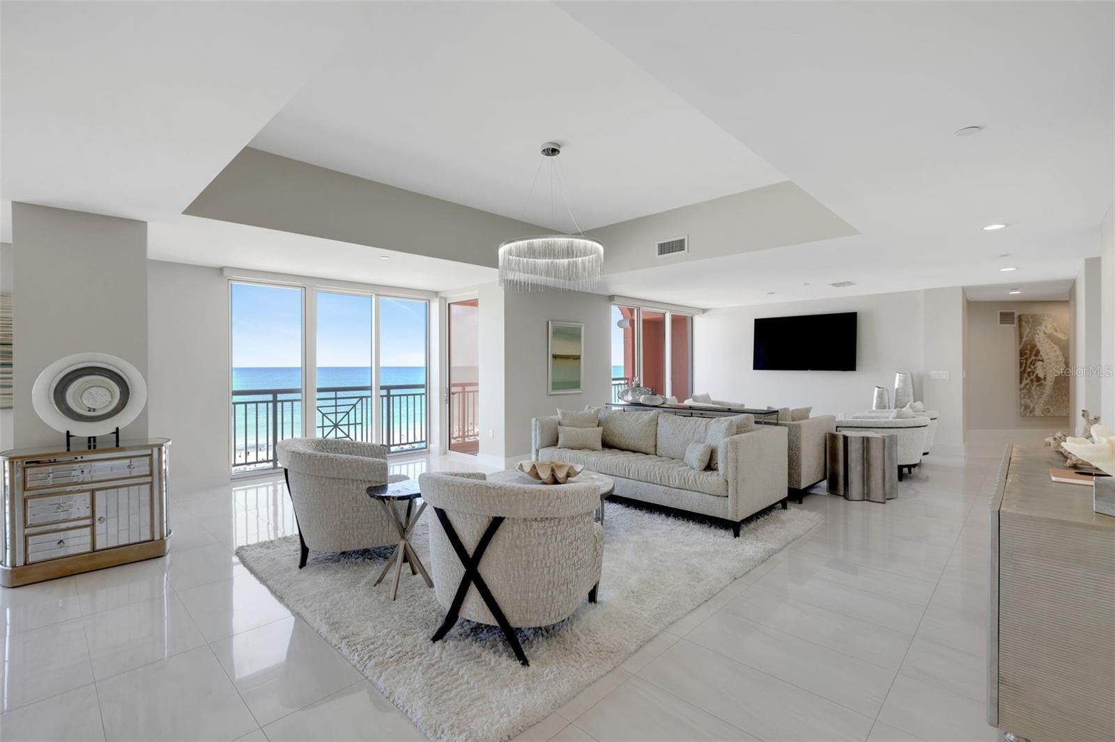 301 S GULFVIEW BOULEVARD, #702, Clearwater Beach, FL 33767
