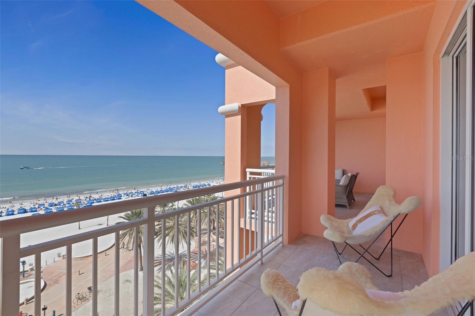 301 S GULFVIEW BOULEVARD, #702, Clearwater Beach, FL 33767