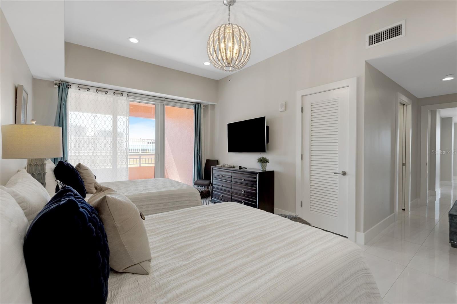 301 S GULFVIEW BOULEVARD, #702, Clearwater Beach, FL 33767