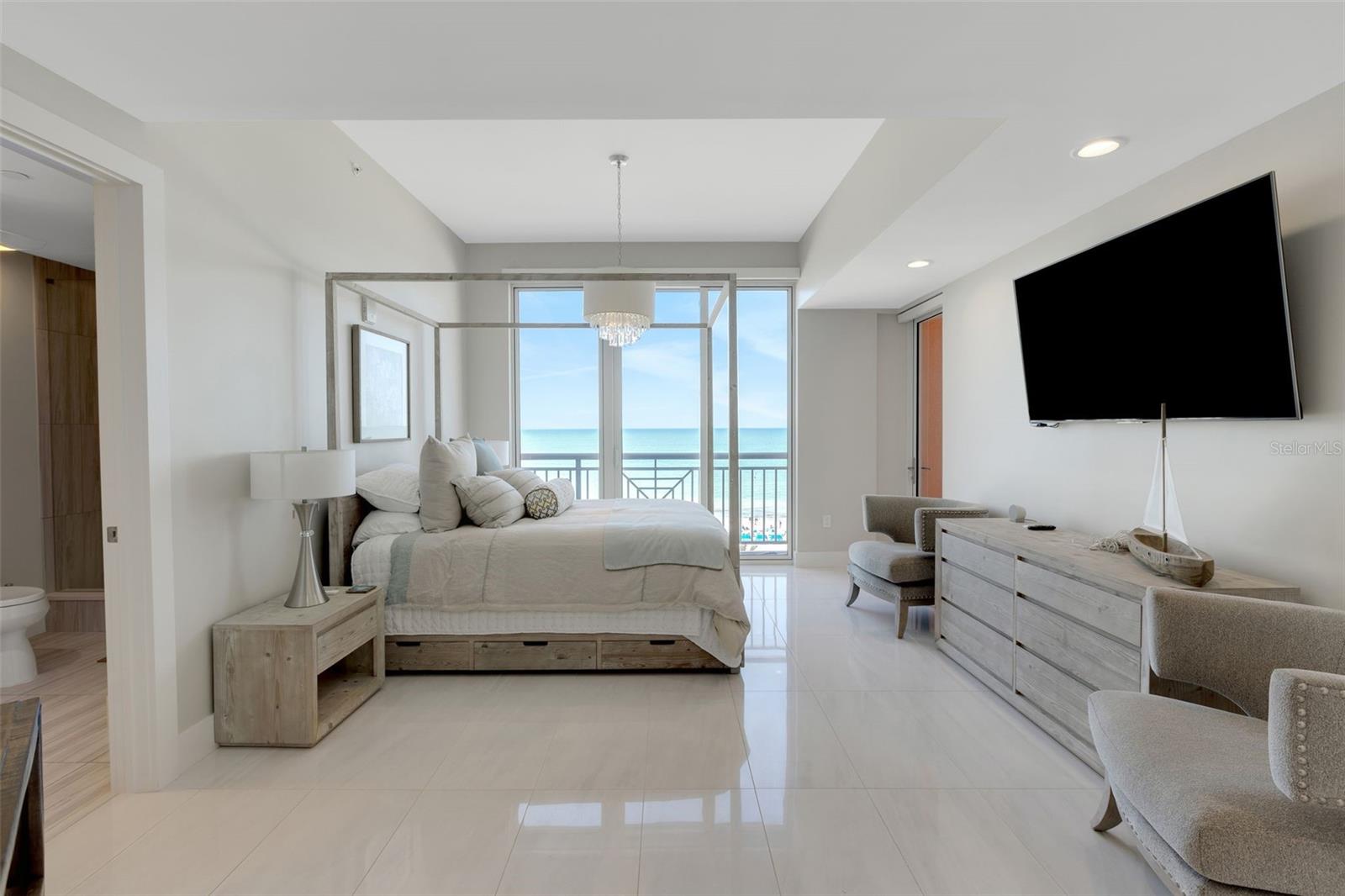 301 S GULFVIEW BOULEVARD, #702, Clearwater Beach, FL 33767