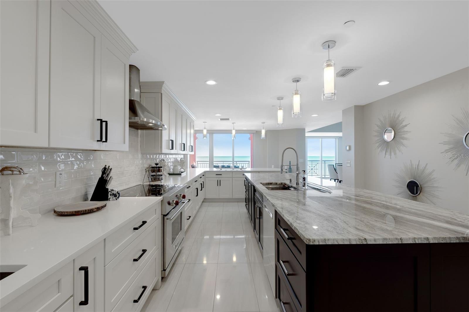 301 S GULFVIEW BOULEVARD, #702, Clearwater Beach, FL 33767