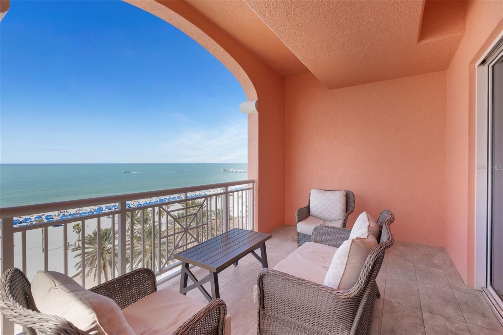301 S GULFVIEW BOULEVARD, #702, Clearwater Beach, FL 33767