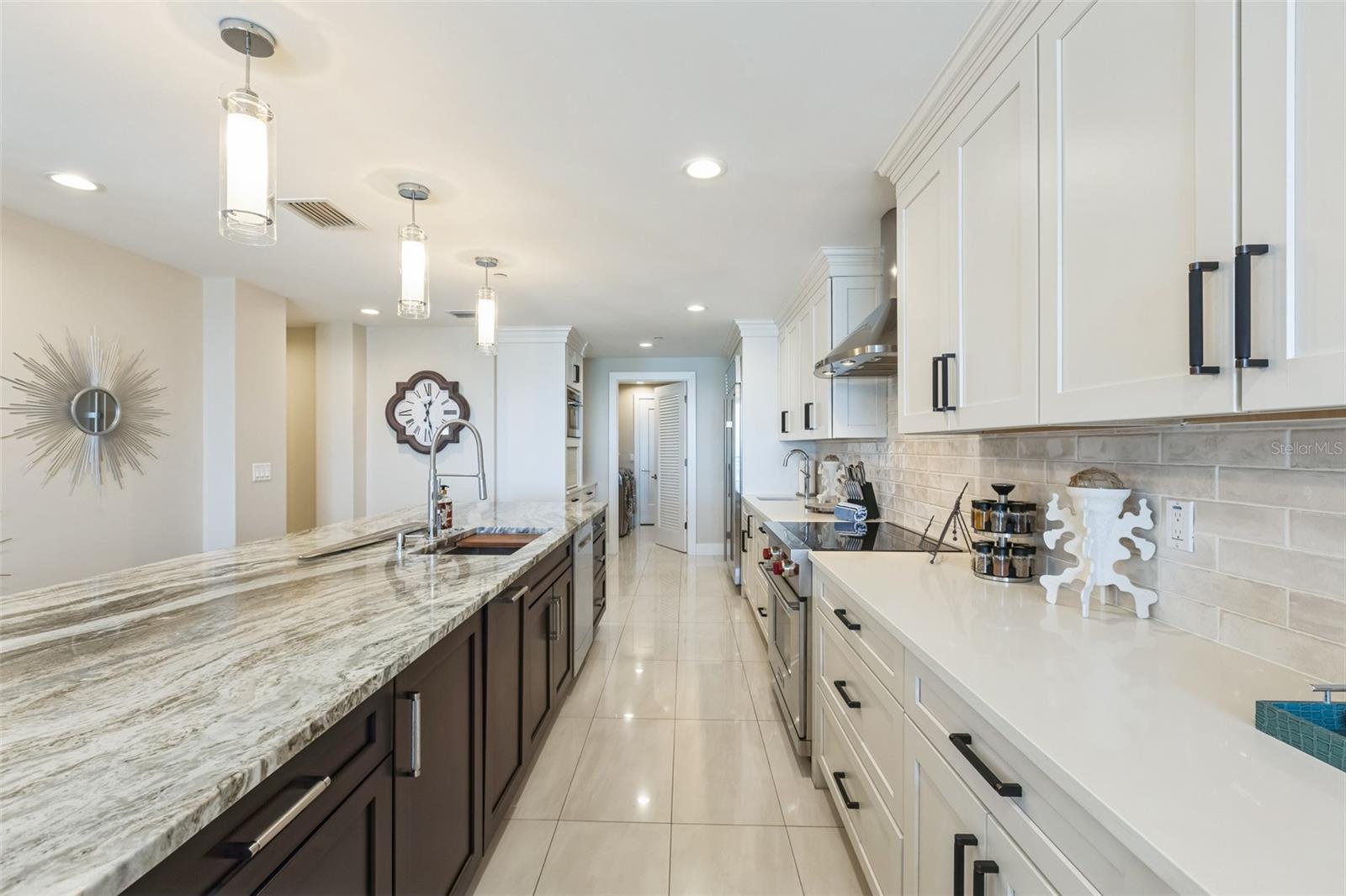301 S GULFVIEW BOULEVARD, #702, Clearwater Beach, FL 33767