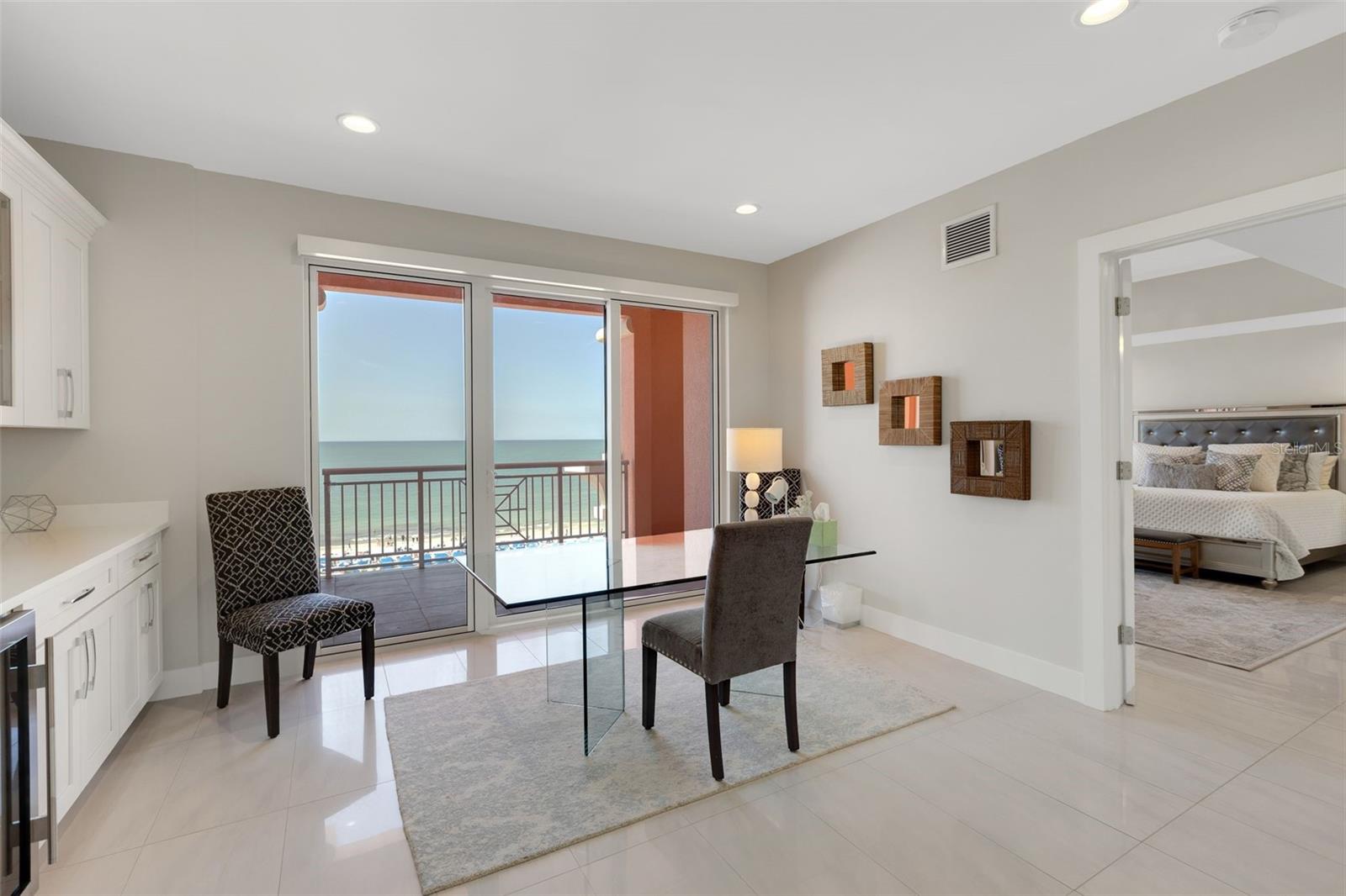 301 S GULFVIEW BOULEVARD, #702, Clearwater Beach, FL 33767