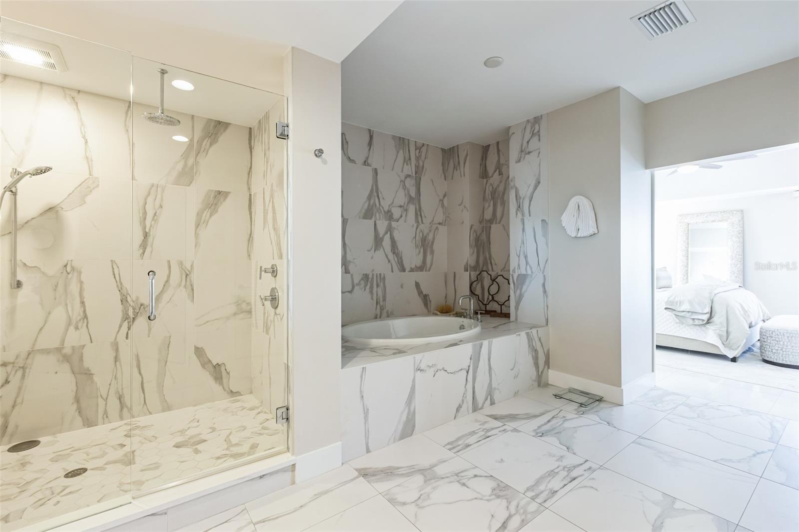 301 S GULFVIEW BOULEVARD, #702, Clearwater Beach, FL 33767